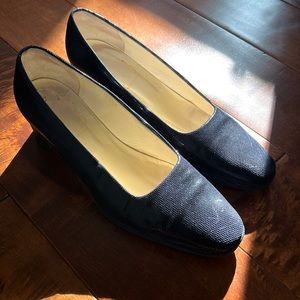 Joan and David Navy Heels